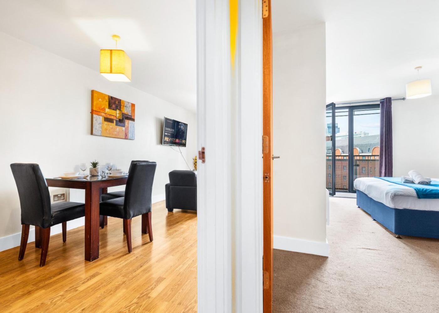 Chinatown - One Bed - Balcony - Secure Parking - Fast Wifi - Birmingham City Centre - 49A Dış mekan fotoğraf